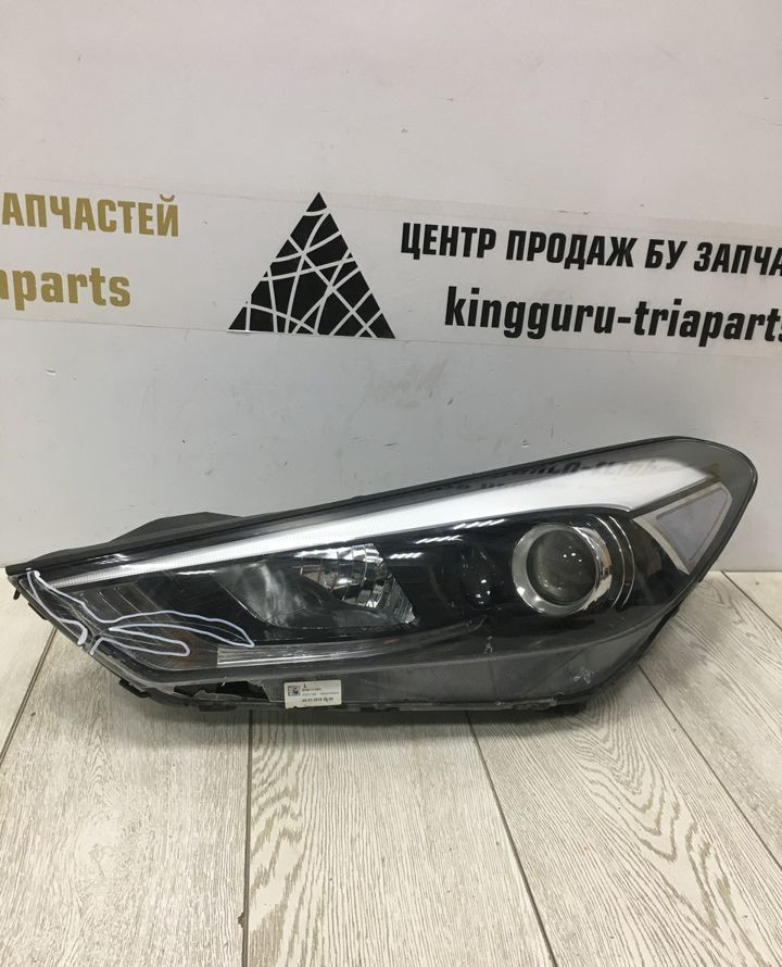 Фара левая галоген Hyundai Tucson 3 дорестайлинг 2015 OEM 92101D7000