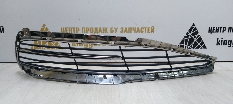 Решетка переднего бампера Genesis G90 19> рест Oem 86564D2600