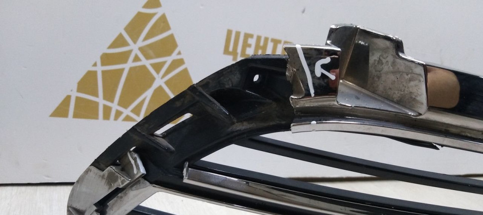 Решетка переднего бампера Genesis G90 19> рест Oem 86564D2600 Решетка переднего бампера Genesis G90 19> рест Oem 86564D2600