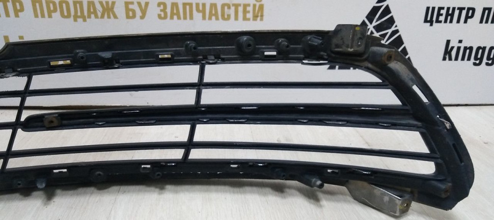 Решетка переднего бампера Genesis G90 19> рест Oem 86564D2600 Решетка переднего бампера Genesis G90 19> рест Oem 86564D2600