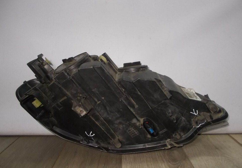 Фара ксенон левая бу BMW X6 E71 OEM 7271361