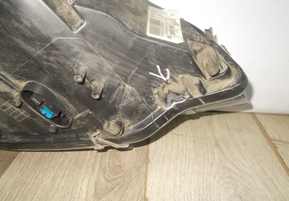 Фара ксенон левая бу BMW X6 E71 OEM 7271361