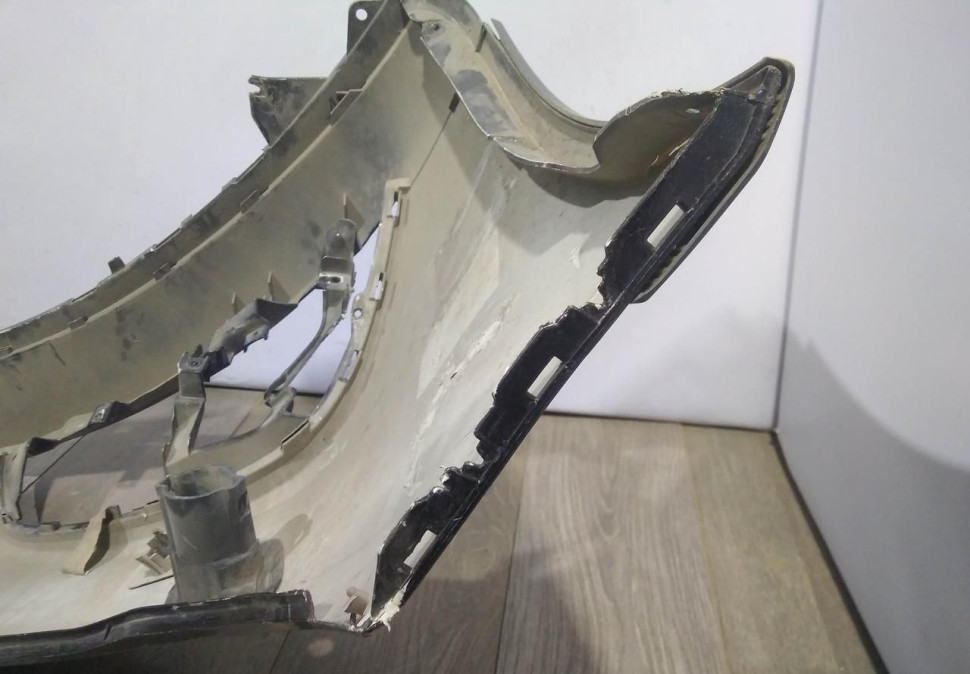 Бампер передний бу Opel Insignia Country Tourer рестайлинг OEM 13372448