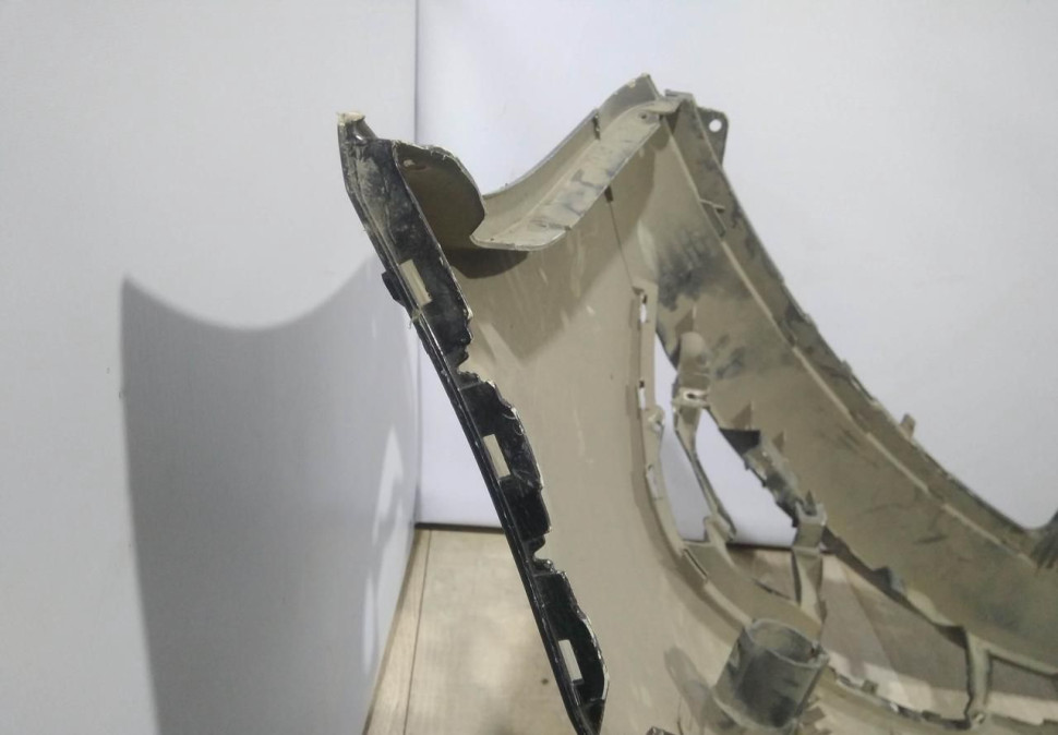 Бампер передний бу Opel Insignia Country Tourer рестайлинг OEM 13372448