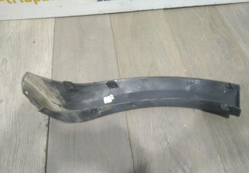 Накладка заднего бампера левая Renault Sandero Stepway 2 oem 850774424R Накладка заднего бампера левая Renault Sandero Stepway 2 oem 850774424R