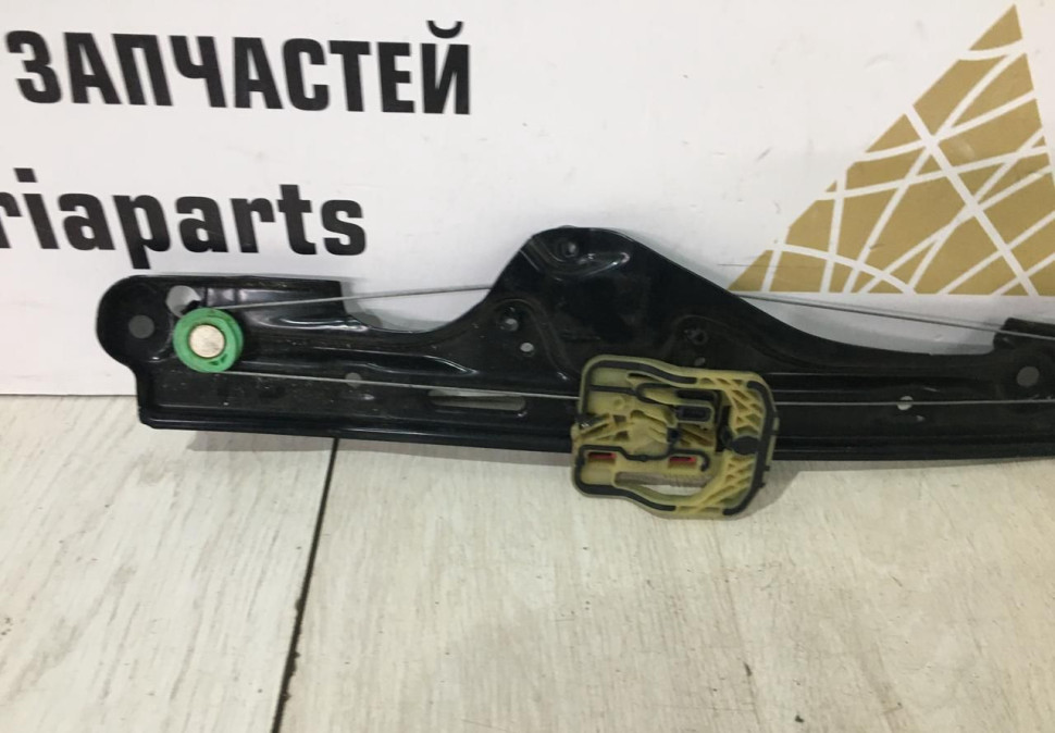 Стеклоподъемник электрический задней правой двери BMW X6 F16 OEM 7286488 Стеклоподъемник электрический задней правой двери BMW X6 F16 OEM 7286488
