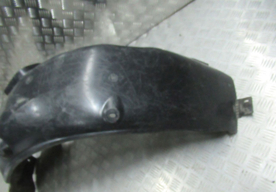 Подкрылок задний правый Volkswagen Polo sedan oem 6RU810972a