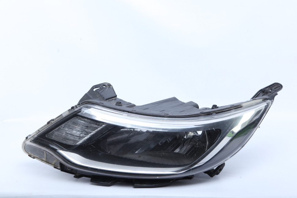 Фара левая Kia Rio 3 рестайлинг 2015 OEM 921014X500
