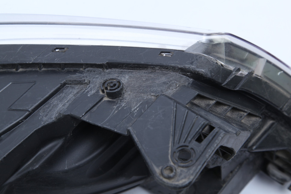 Фара левая Kia Rio 3 рестайлинг 2015 OEM 921014X500 Фара левая Kia Rio 3 рестайлинг 2015 OEM 921014X500