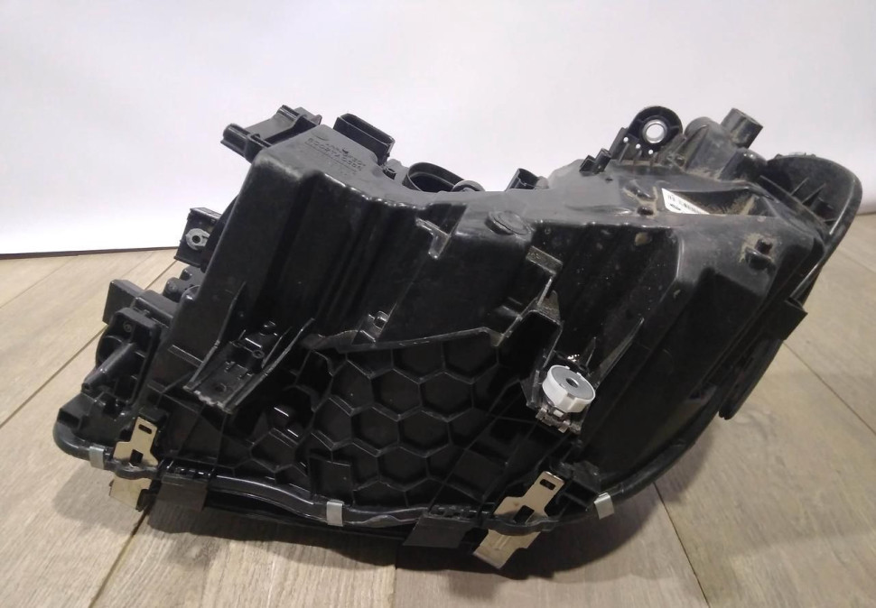 Фара ЛЭД LED адаптив правая бу BMW X3 G01 OEM 63117466126 Фара ЛЭД LED адаптив правая бу BMW X3 G01 OEM 63117466126