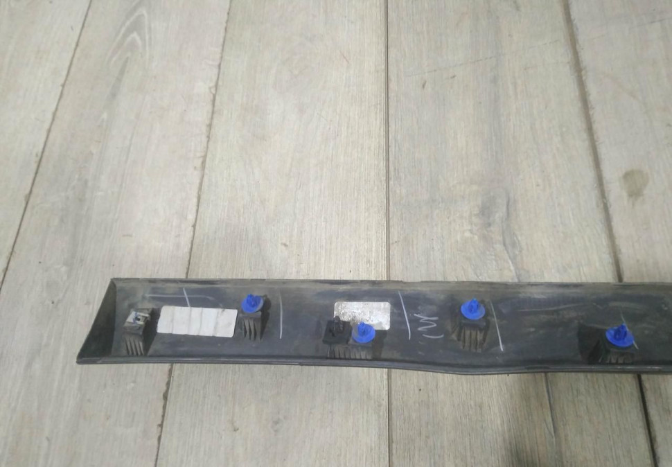 Молдинг двери передний правый бу BMW X4 G02 OEM 51137388226