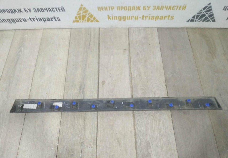 Молдинг двери передний правый бу BMW X4 G02 OEM 51137388226 Молдинг двери передний правый бу BMW X4 G02 OEM 51137388226