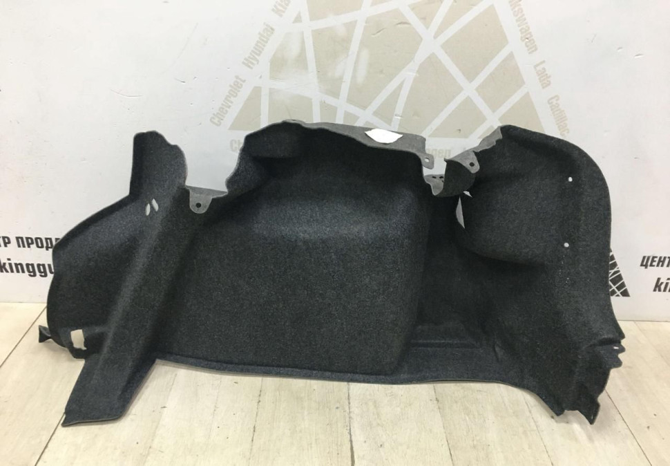 Обшивка багажника правая Volkswagen Polo 5 Sedan oem 6RU867428A