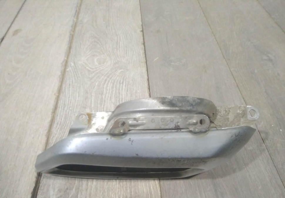 Насадка глушителя левая бу BMW X5 G05 OEM 51127493625