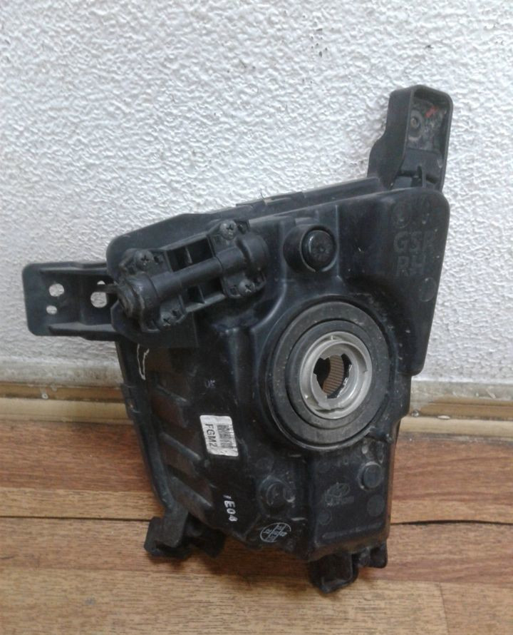 Птф правая Hyundai Creta oem 92202m0000 (трещ. крепления) Птф правая Hyundai Creta oem 92202m0000 (трещ. крепления)