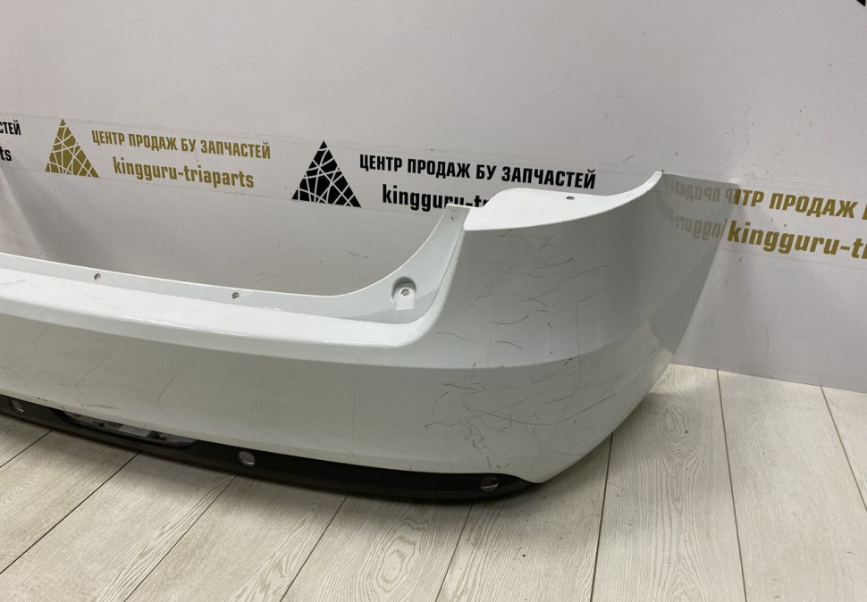 Бампер задний Lada Vesta 2015 oem 8450006699221 (скл-3)