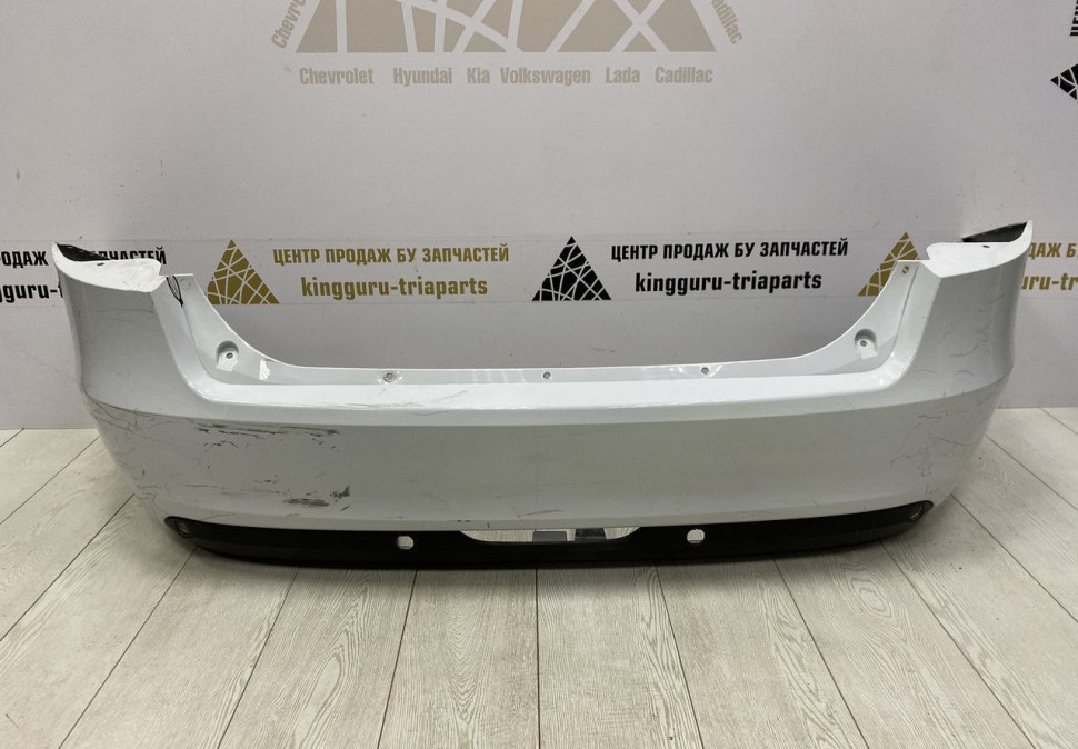 Бампер задний Lada Vesta 2015 oem 8450006699221 (скл-3)