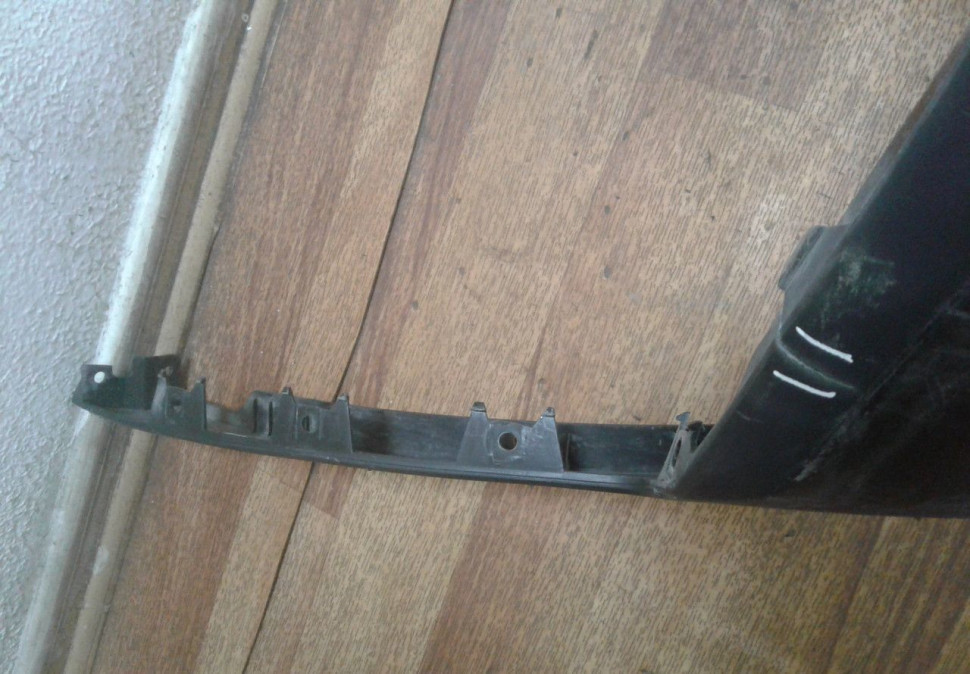 Спойлер переднего бампера Hyundai Creta oem 86512m0000 (трещина) (скл-3) Спойлер переднего бампера Hyundai Creta oem 86512m0000 (трещина) (скл-3)