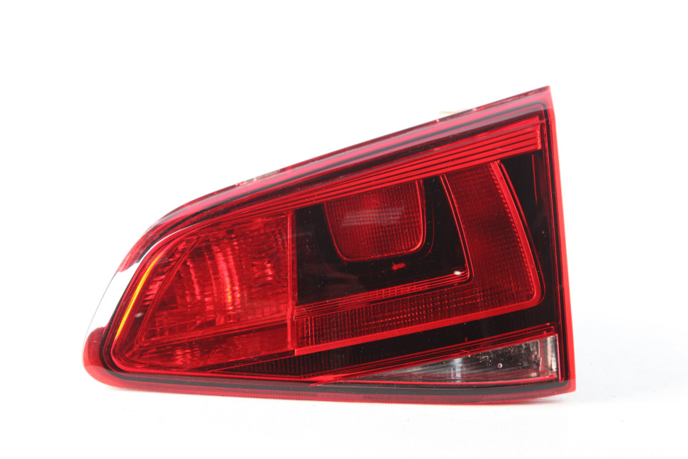 Фонарь правый внутренний Volkswagen Golf 7 oem 5g0945094ae