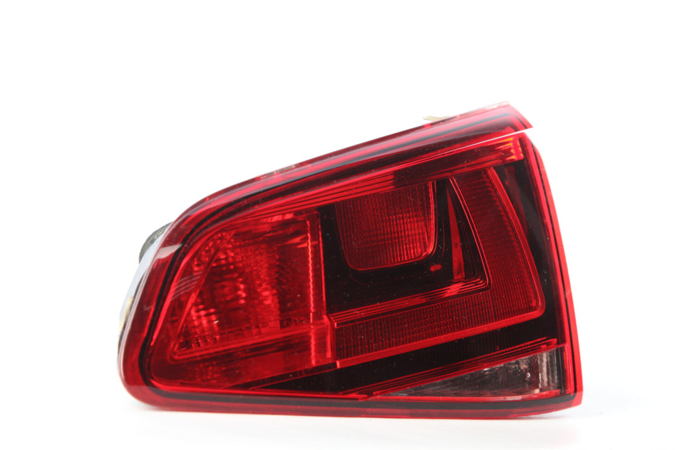 Фонарь правый внутренний Volkswagen Golf 7 oem 5g0945094ae