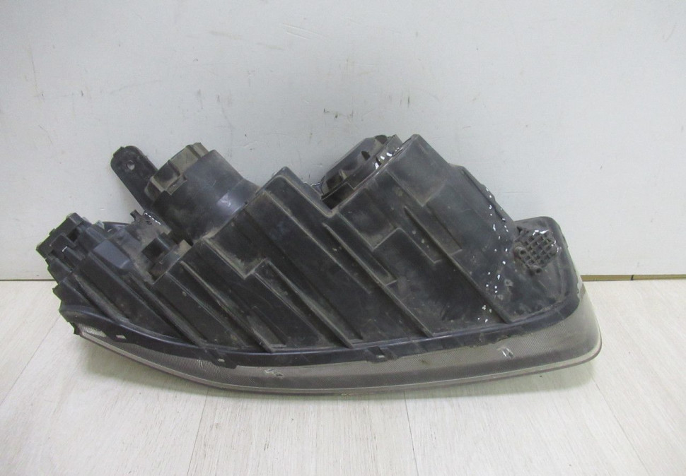 Фара правая голаген Chevrolet Captiva C140 oem 95413292 (трещины в корп)(слом.3крепл)