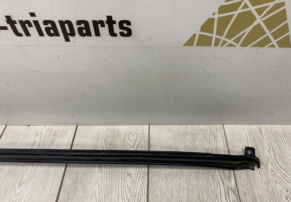 Усилитель переднего бампера нижний Volkswagen Caddy 4 2015 OEM 5K0807651D