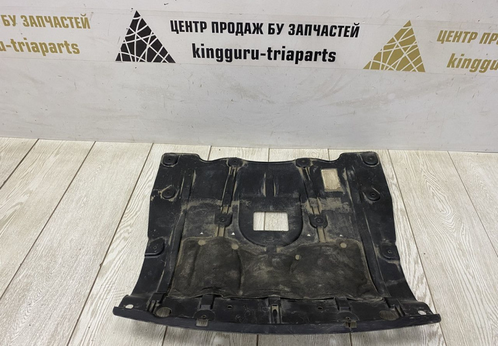 Защита двигателя BMW X5 G05 OEM 51757424879 Защита двигателя BMW X5 G05 OEM 51757424879