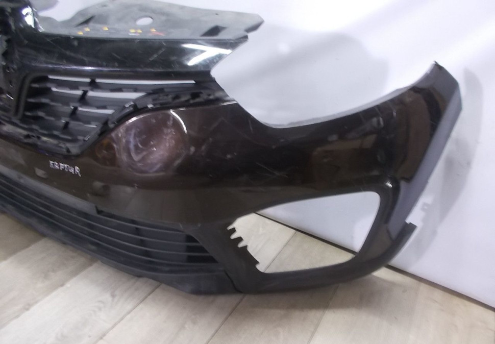 Бампер передний бу Renault Kaptur OEM 620222180R