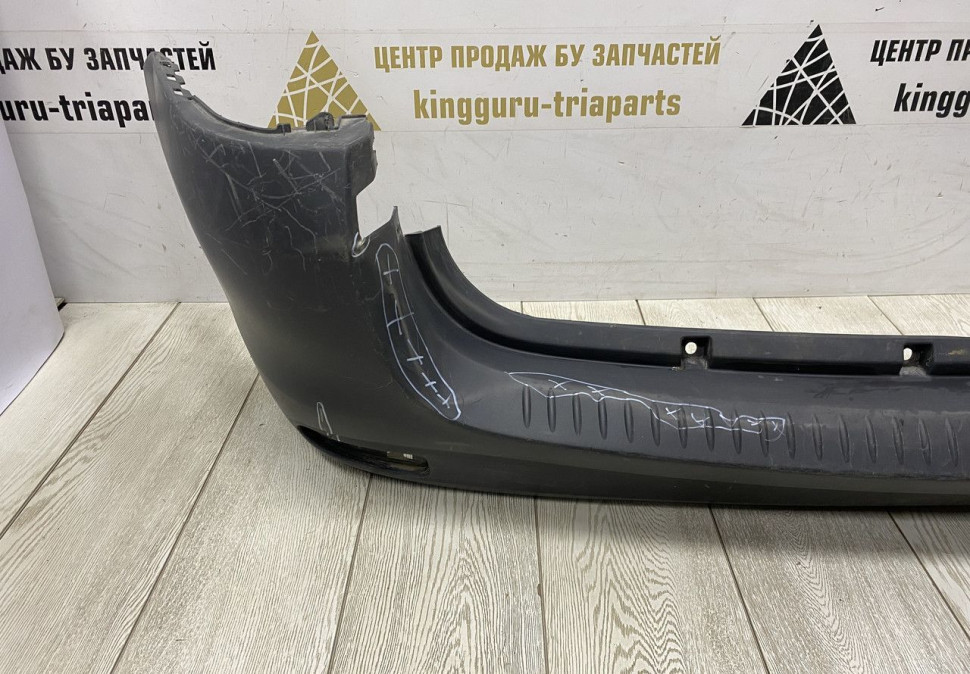 Бампер задний Lada Largus 2012 OEM 8450000256 (Скл-3)
