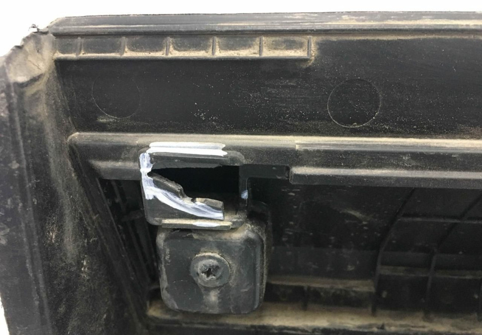 Молдинг двери задний правый Hyundai Santa Fe 4 2018 oem 87732S1100 Молдинг двери задний правый Hyundai Santa Fe 4 2018 oem 87732S1100