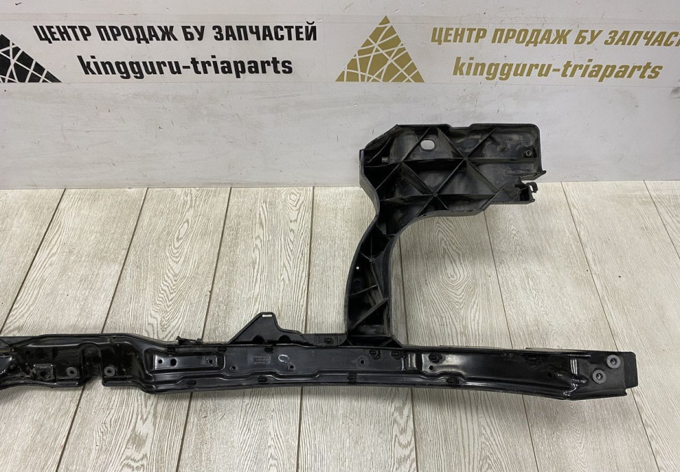 Панель передняя Volkswagen Transporter T5 T6 2009 OEM 7E0805598K Панель передняя Volkswagen Transporter T5 T6 2009 OEM 7E0805598K