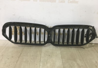 Решетка радиатора бу BMW 5 G30 M-Pack рестайлинг OEM 9464210