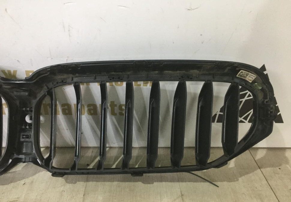 Решетка радиатора бу BMW 5 G30 M-Pack рестайлинг OEM 9464210 Решетка радиатора бу BMW 5 G30 M-Pack рестайлинг OEM 9464210