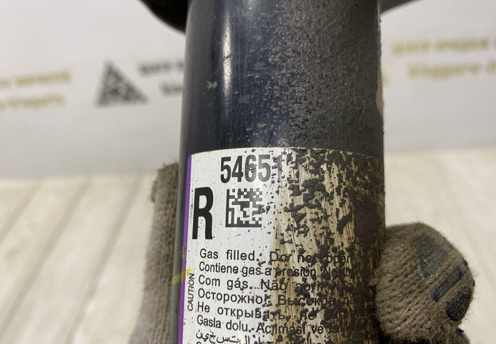 Амортизатор передний правый Hyundai IX35 2010 OEM 546602Y610 Амортизатор передний правый Hyundai IX35 2010 OEM 546602Y610