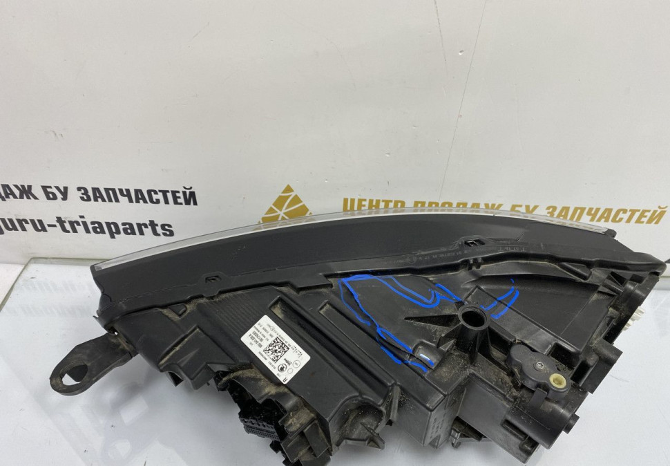 Фара ЛЭД LED правая Skoda Rapid 2 OEM 60U941020A