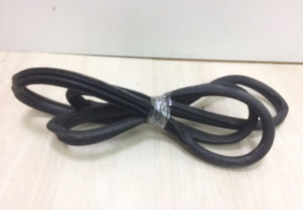 Уплотнитель крышки багажника Hyundai Creta