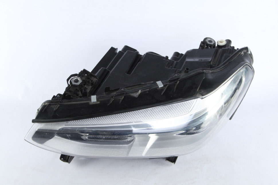 Фара ЛЭД LED адаптив левая бу BMW X3 G01 OEM 63117466125