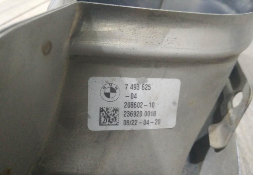 Насадка глушителя левая бу BMW X5 G05 OEM 51127493625