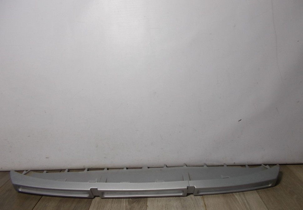 Накладка переднего бампера бу Skoda Octavia A7 Scout OEM 5EU807733