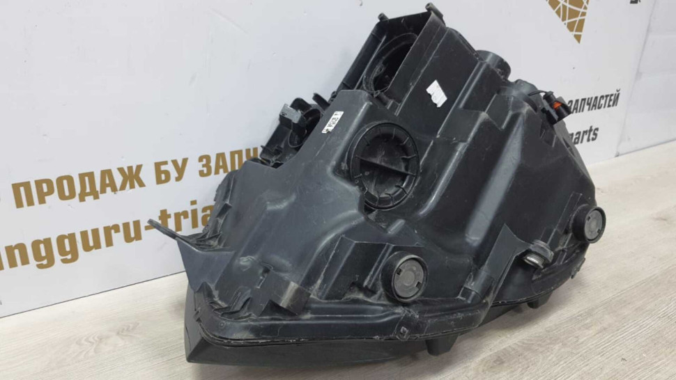 Фара правая LED Volkswagen Multivan T6 2015 Дорестайлинг Фара правая LED Volkswagen Multivan T6 2015 Дорестайлинг