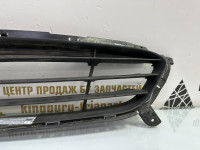 Решетка переднего бампера Hyundai Solaris 1 дорестайлинг OEM 865611R000