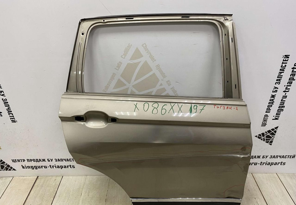 Дверь задняя правая Volkswagen Tiguan 2 2016 oem 5NA833056J