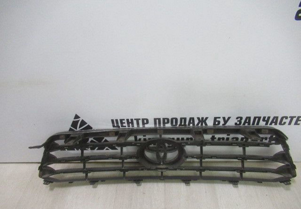 Решетка радиатора Toyota Highlander 2 oem 5311148110(скл-3) Решетка радиатора Toyota Highlander 2 oem 5311148110(скл-3)
