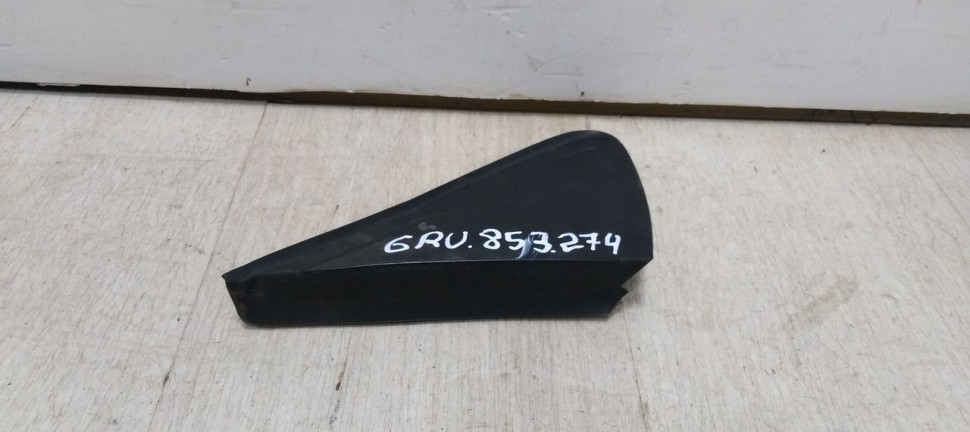 Накладка зеркала правая Volkswagen Polo 5 09-20 oem 6RU853274 Накладка зеркала правая Volkswagen Polo 5 09-20 oem 6RU853274