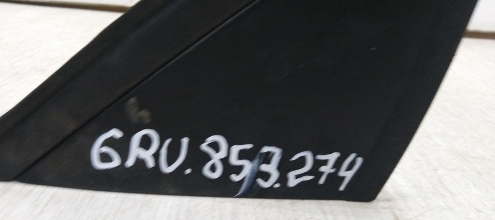 Накладка зеркала правая Volkswagen Polo 5 09-20 oem 6RU853274 Накладка зеркала правая Volkswagen Polo 5 09-20 oem 6RU853274