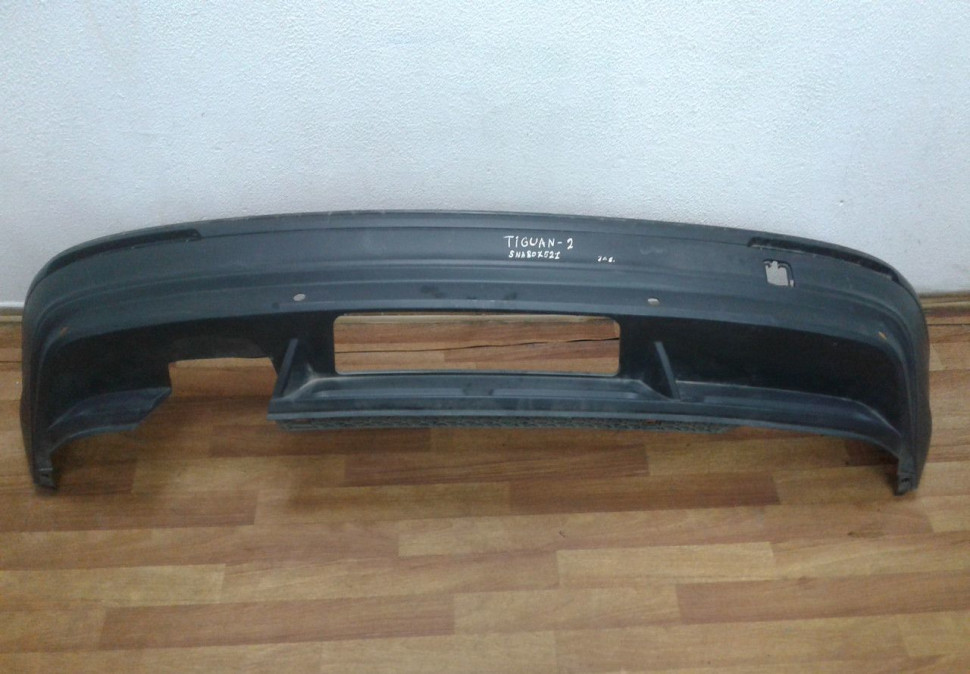 Бампер задний ниж часть Volkswagen Tiguan 2 oem 5na807521