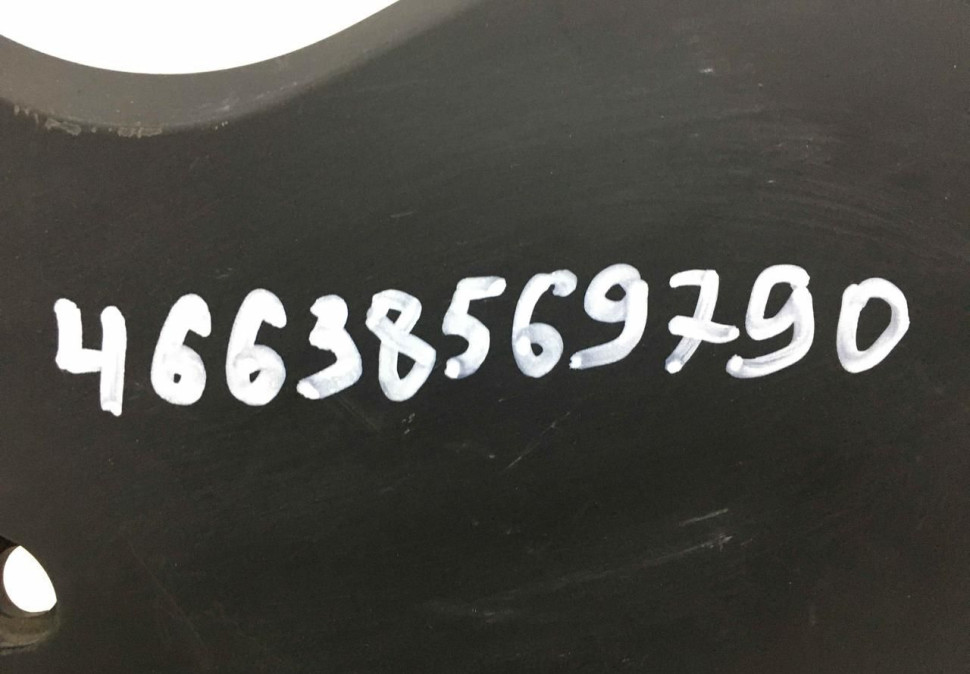 Накладка двигателя правая BMW S 1000 RR OEM 46639467726 Накладка двигателя правая BMW S 1000 RR OEM 46639467726