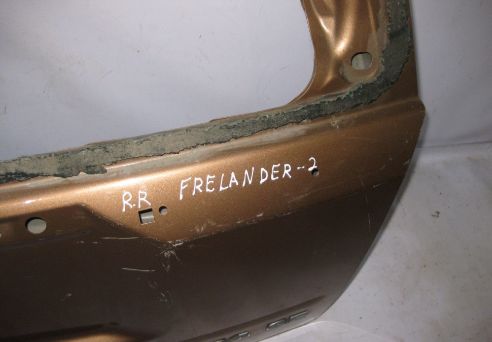 Крышка багажника Land Rover Freelander 2 (вмятина) (скл-3)