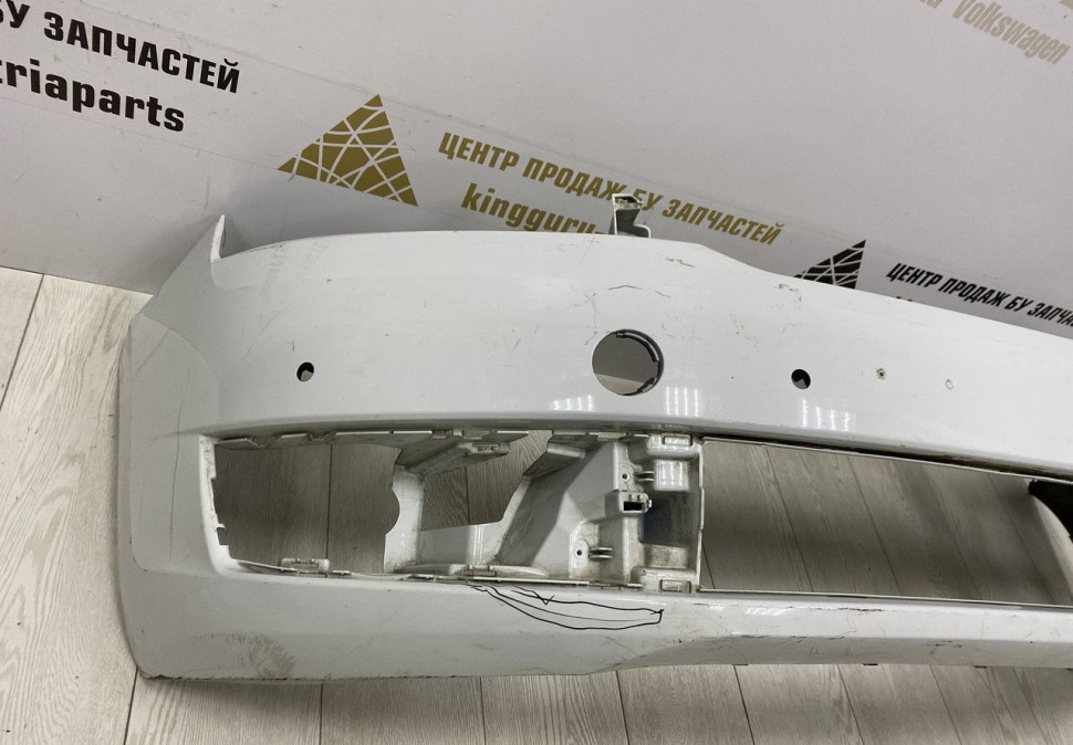 Бампер передний Skoda Rapid OEM 60U807221F