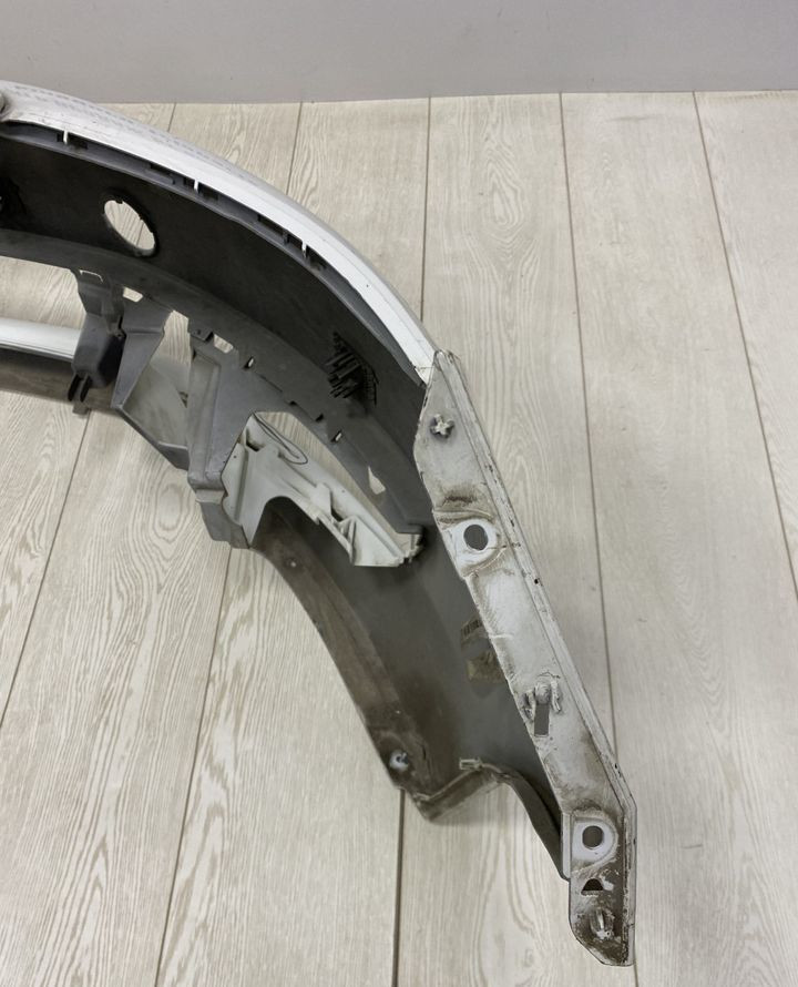 Бампер передний Skoda Rapid OEM 60U807221F